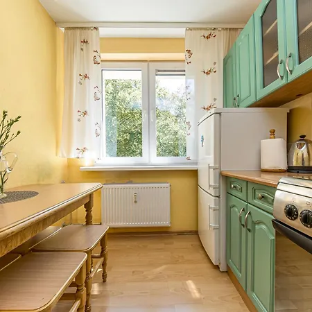 Apartament Cozy 2-bedroom Near & Town Centre