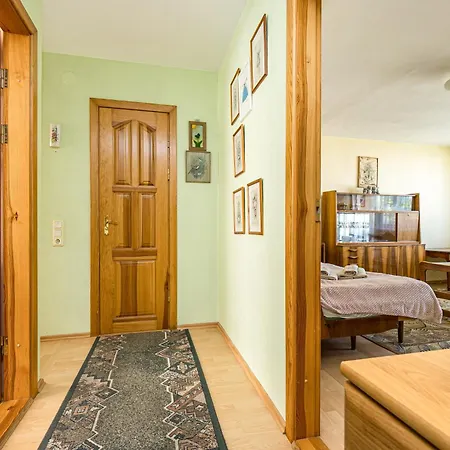 Apartament Cozy 2-bedroom Near & Town Centre Połąga